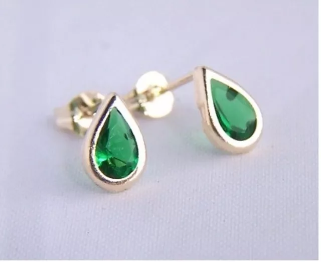 9ct Gold Small TEARDROP EMERALD Studs Earrings Mums Girls Mothers Xmas GIFT BOX