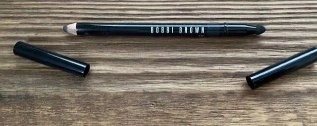 Crayon des yeux BOBBI BROWN couleur smoke 2 - Creamy Eye Pencil 1.3 g