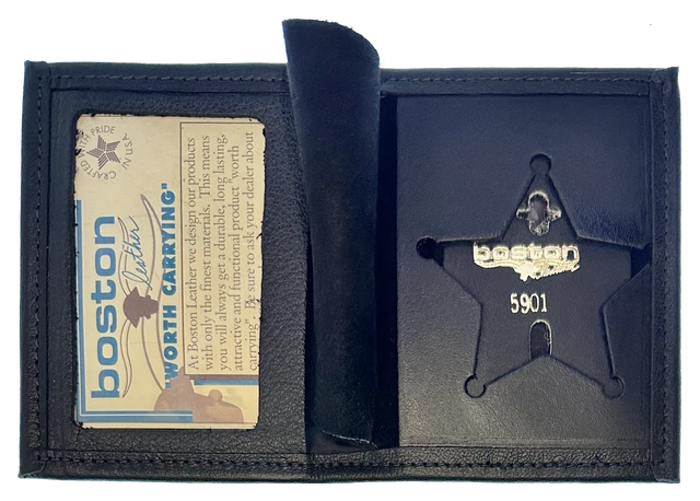 BOSTON LEATHER BOOK STYLE BADGE CASE: 5 Point Star Cutout (100-S-5901)