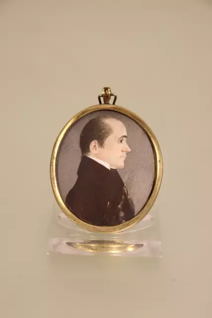 Antike Biedermeier Lupenmalerei Miniatur Portrait eines Mannes mit Haarlocke