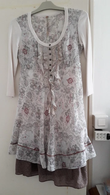 Robe Cop Copine Taille 36 - Motifs Fleurs Sur Fond Crème/gris - Manches 3/4 Rubans Soie - Occasion TB