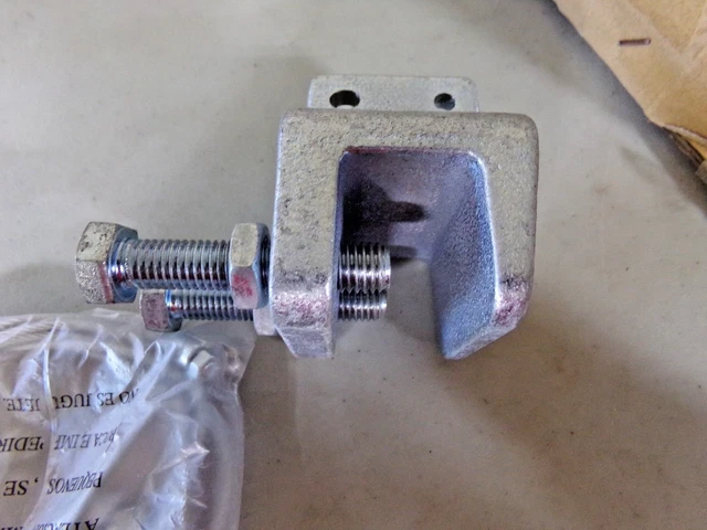 DAYTON Beam Clamp Bracket For Use With 22YK20,Includes Assembly Hardware, (TJ)