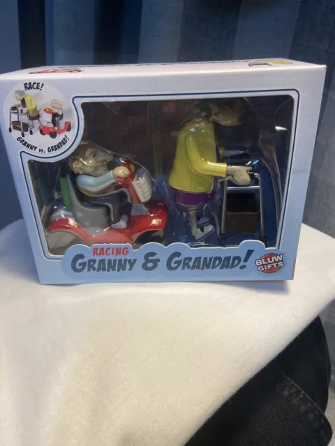 Wind Up Racing Granny And Grandad Toy Great Fun Gift And Novelty Joke Set