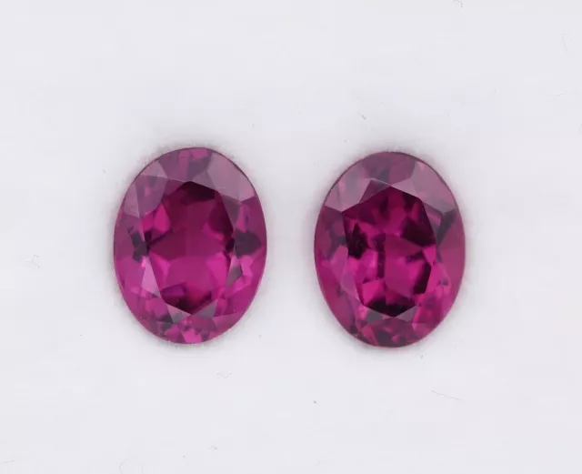 Paire de Grenats Rhodolite naturels  1.67 Carats