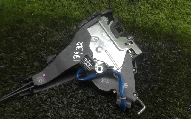 Système De Condamnation Arrière Droit Pour Nissan Primera Berline (P12) - Occasion