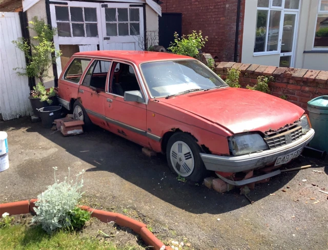 Garage find - Vauxhall 1985 Carlton - spares