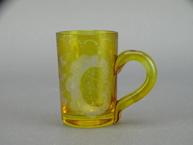 Ancien verre à liqueur décor gravé à l'acide shot glass Schnapsglas