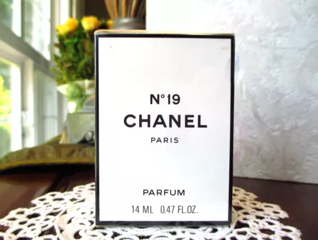CHANEL+No.+5+Cuir+De+Russie+Parfum+Extrait+15ml+1%2F2+Oz for sale