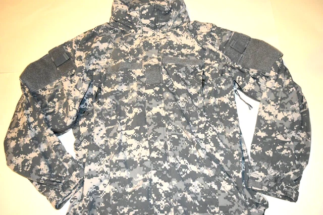 USGI GEN III L5 ACU ECWCS Soft Shell Jacket L5 UCP Digital Camo SZ: MED REG NWOT