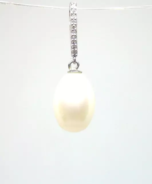 Lovely Solid 14KT White Gold, Diamond, High Luster Akoya Pearl Pendant