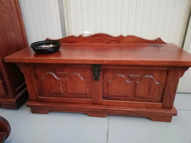 cassapanca contenitore nuova da esposizione "Made in Italy" i n legno massello