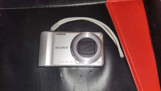 Sony Cyber-shot DSC-H55 14.1MP Digital Camera - Silver