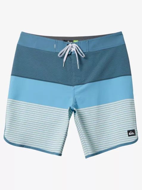 QUIKSILVER Men's HighLine  Surfsilk Tijuana 18" Stretch Board Shorts  Size: 30