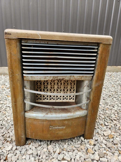 Vintage Dearborn Room Heater 35,000 BTU Natural Gas with grates Vintage Dearborn Room Heater 35,000 BTU Natural Gas with grates