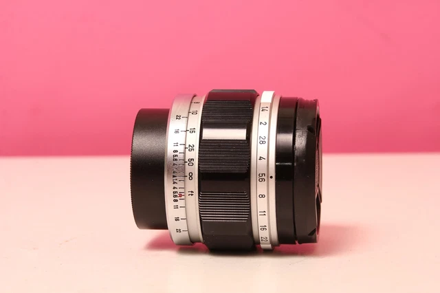 Lot 125 - A Canon Auto-Up V Close Up Lens Attachment