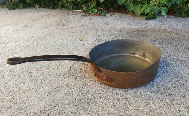 Cocotte ovale en cuivre inox avec couvercle M'MINIS