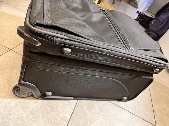 Tumi Alpha 22024D4 Upright Expandable Suitcase Luggage 2 Wheel Rolling Good 10