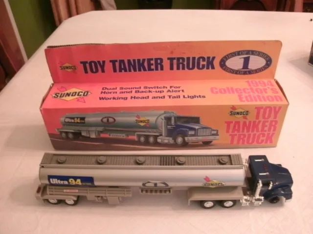 Sunoco Tanker Truck Vintage 1994 Limited Collector’s Edition BATTERIES INCLUDED