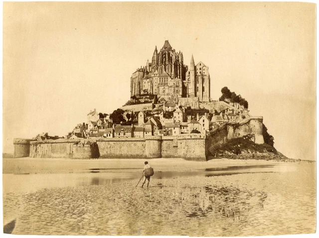 France, Le Village de Roquebrune Vintage albumen print. Tirage albuminé