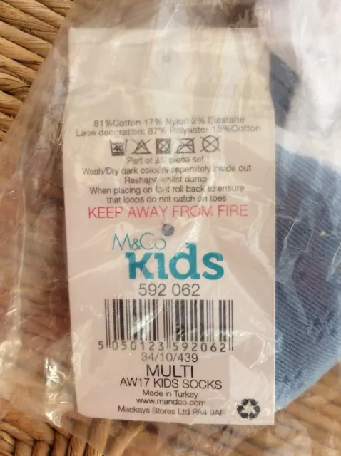 NEUF FILLES M&Co 2 PAIRES CHAUSSETTES CHEVILLE UNIFORME ÉCOLE BLEU FRILLY BLANC TAILLE 4-6 1/2 2