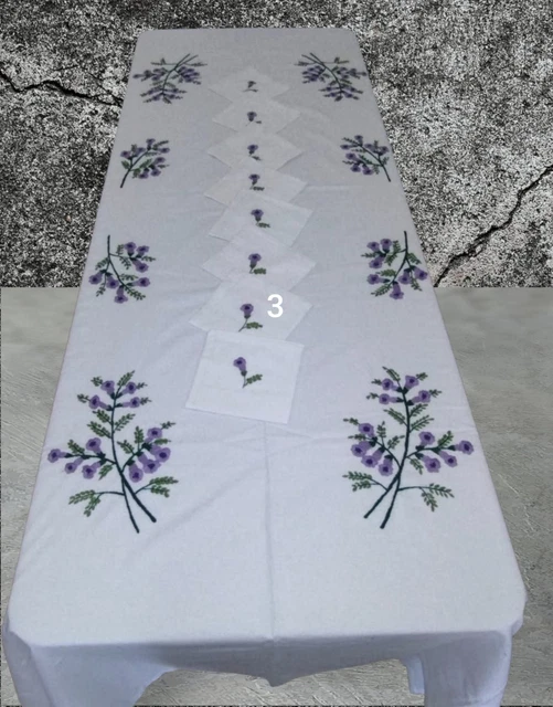 Nappe Ou Centre De Table Brodé Main 85x85 Cm - Pervenche Bleue - France