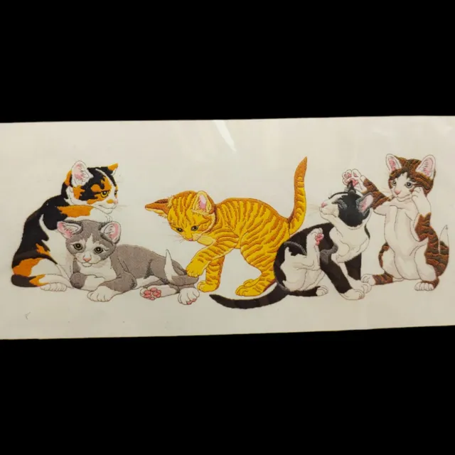 Kit de bordado Dimensions Puntada Larga Crewel, 22x10 de Colección Años 80 Gatos Gatitos Jugando
