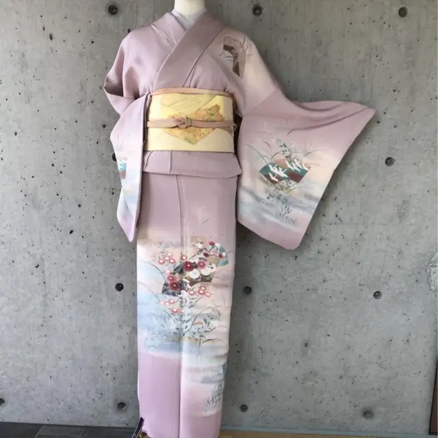 Japanese Semi-ceremonial Kimono Homongi Pure Silk 162cm Light Pink Fan Floral