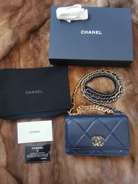 Chanel Women Chanel 19 Flap Bag Lambskin Gold Silver-Tone