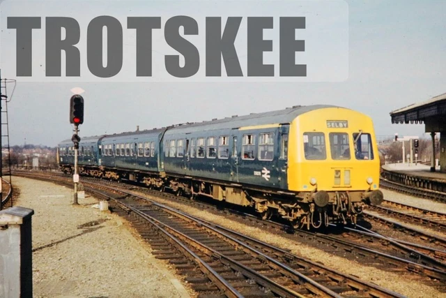 35MM SLIDE BR British Railways Diesel DMU Class 111 E50278 York 1978 ...