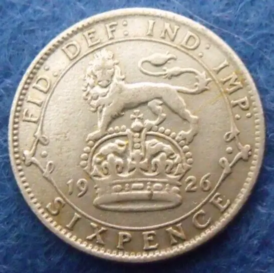 1926 GEORGE V SILVER SIXPENCE  ( 50% Silver )  British 6d Coin.   540