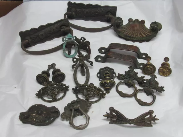 Antique Brass/Bronze Cabinet Dresser Drawer Pulls Knobs Ornate