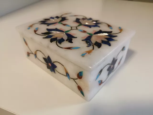Antique Pietra Dura Gem Stones Inlaid White Marble Box