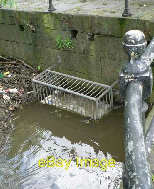 Photo 6x4 Water entering the Goit, Kirkstall, Leeds Upper Armley The goit c2006