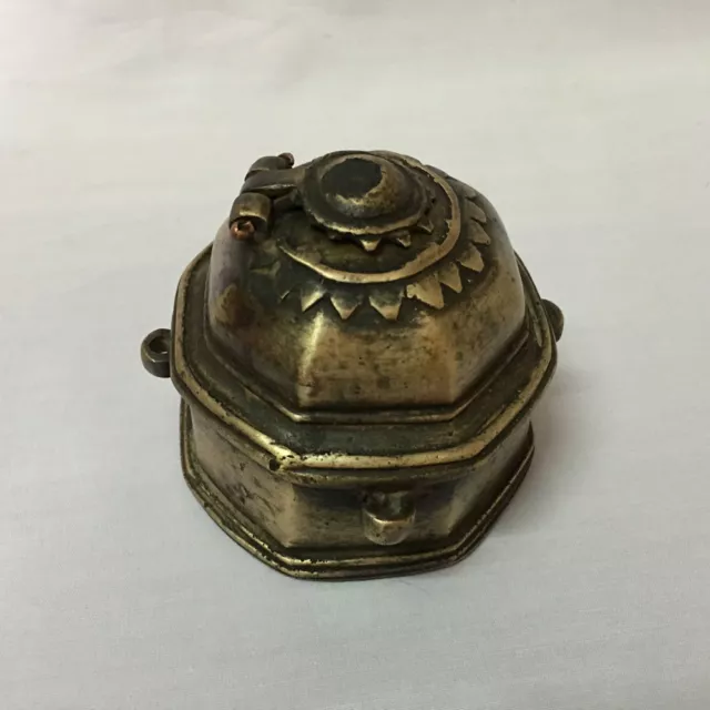 An old or antique Engraved solid Brass Ink Well Pot decorative Shape early 2