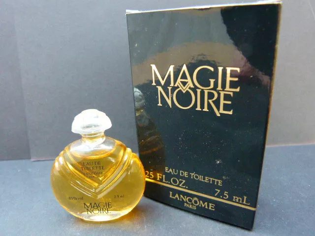 Miniature ancienne parfum Magie noire de Lancome 7,5ml avec boite