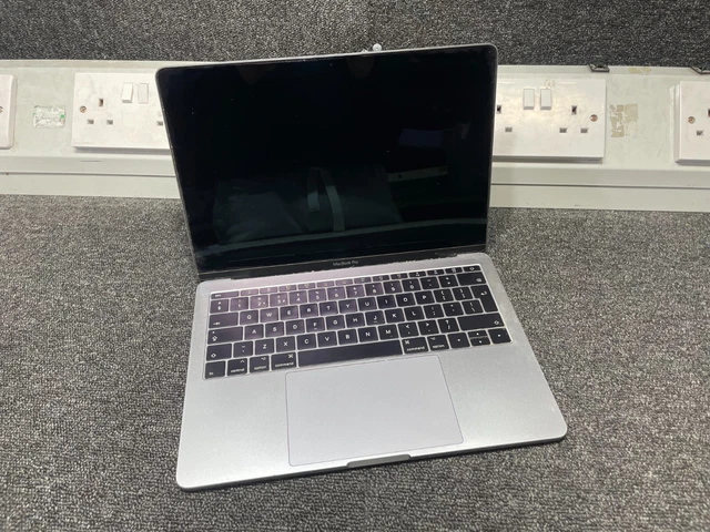 Apple MacBook Pro 13", Intel Core i5 2.3GHz, Mid 2017, 128GB SSD, 8GB RAM, A1708