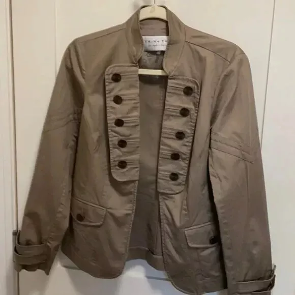 Tan Jacket Coat. Size 8. Women's Fashion. Women's Fashion. 2