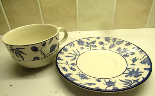 Royal Stafford Fine Earthenware Blue Flower & Strawberries Design Cups & Saucers 2