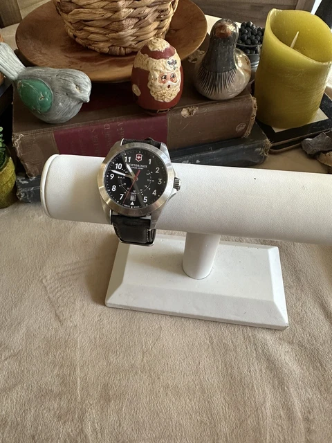 victorinox swiss army watch mens