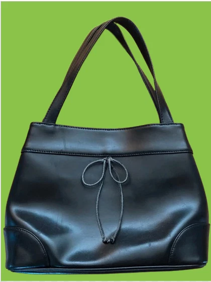Pochette Soirée Femme Noire Avec Sangle Argentée - En Coton - Bon état