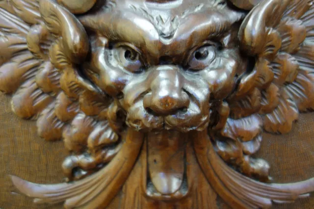 19C French Gothic Carved Walnut Winged Griffin/Gargoyle Fantasy Seat
