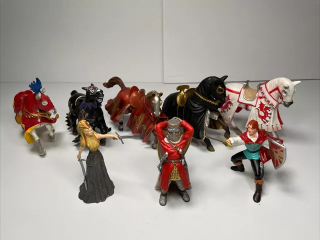 Lot of 8 Nights Medieval Horses & Figures Papo Schleich Plastoy Disney