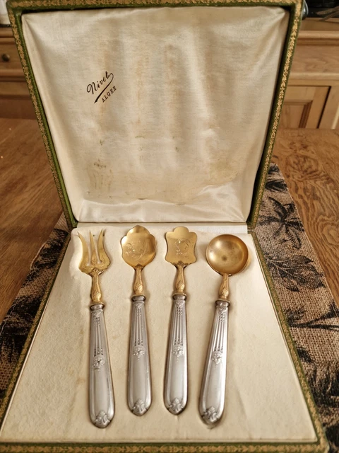 Couverts de service à mignardises Christofle