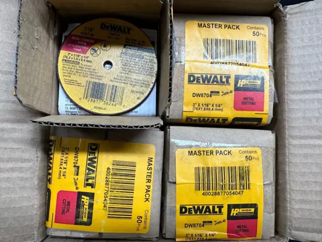 (200 PCS) Dewalt Case Pack DW8704 Metal Cutting A36T-BF Wheel 3''X1/16''X1/4''