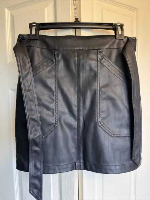 Express Faux Leather Black Skirt Size 6, side zipper, belt, New Without Tags