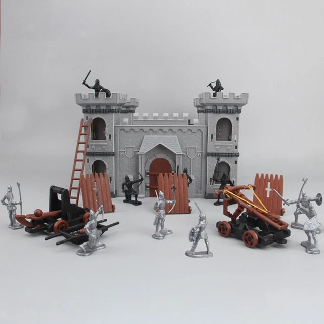 Mittelalterliches Burgspielzeug mit Streitwagen Mittelalterliche Spielsets