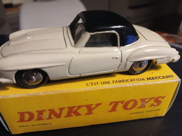 Mercedes 190 SL 3ème variante : vitrée et jantes concaves Ref 526