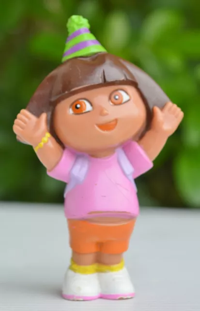  FIGURINE MATTEL →  DORA  / 2002 / H= 8,5 cm