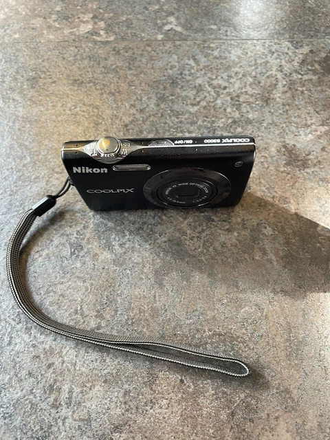 NIKON COOLPIX S3000 12.0MP Digital Camera - Black £38.00 - PicClick UK