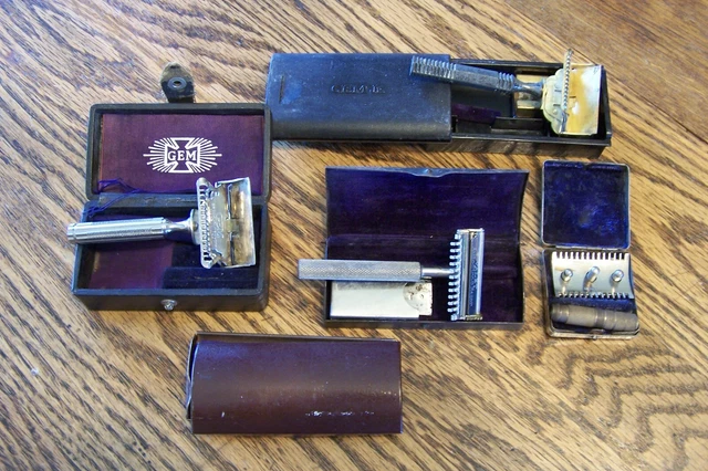 Lot Of 4 Vintage Razors Gem Junior .Valet Auto Strop .Germany Travel with case. 